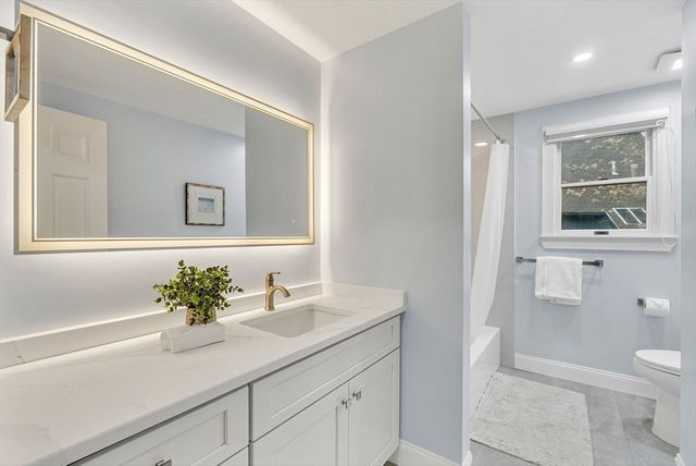 37 Woodcliffe Rd, Lexington, MA 02421