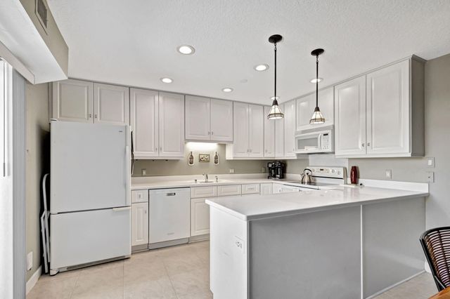 1420 Ocean Way 23b, Jupiter, FL 33477