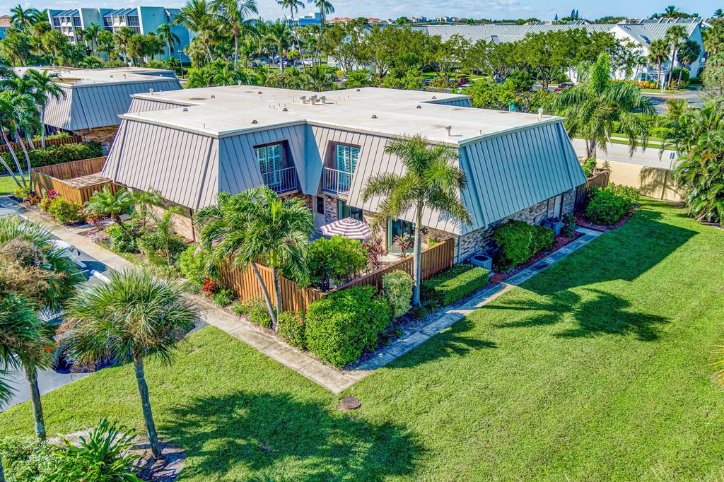 1420 Ocean Way 23b, Jupiter, FL 33477