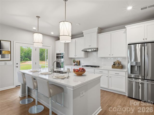 6233 Ludell Lane, Charlotte, NC 28215