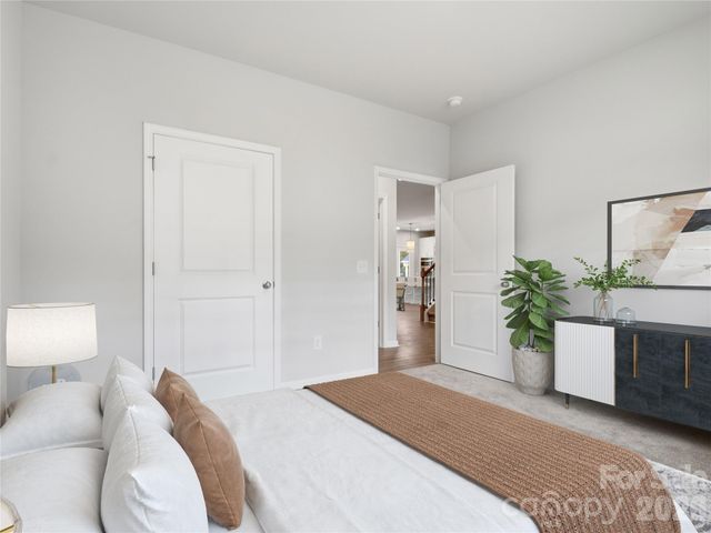 6233 Ludell Lane, Charlotte, NC 28215