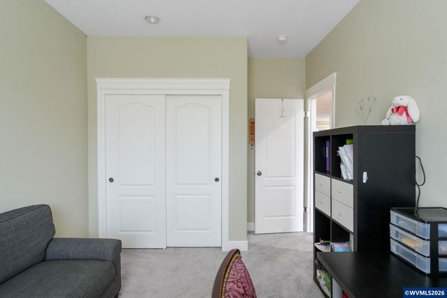 945 Caradon Ct NW, Salem, OR 97304