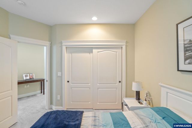 945 Caradon Ct NW, Salem, OR 97304