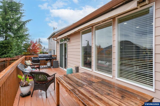 945 Caradon Ct NW, Salem, OR 97304