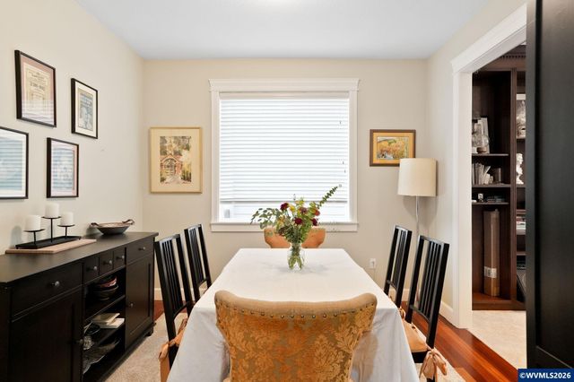 945 Caradon Ct NW, Salem, OR 97304