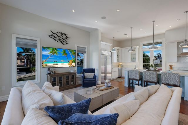 750 SIESTA KEY CIRCLE, Sarasota, FL 34242