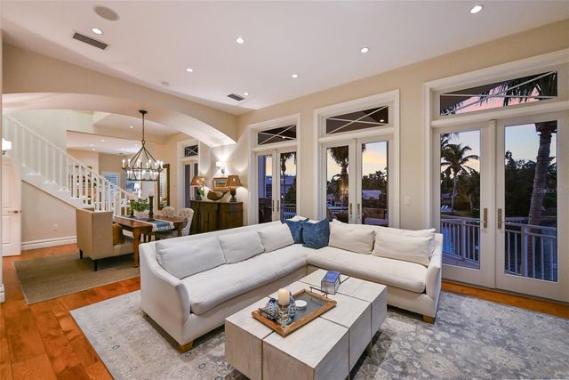 750 SIESTA KEY CIRCLE, Sarasota, FL 34242