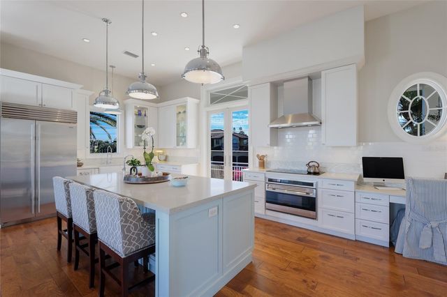 750 SIESTA KEY CIRCLE, Sarasota, FL 34242