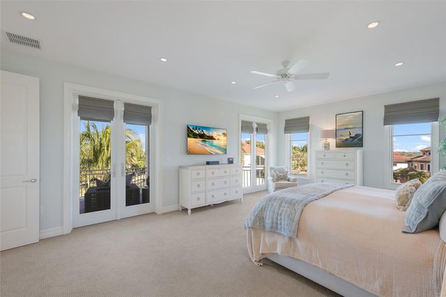 750 SIESTA KEY CIRCLE, Sarasota, FL 34242