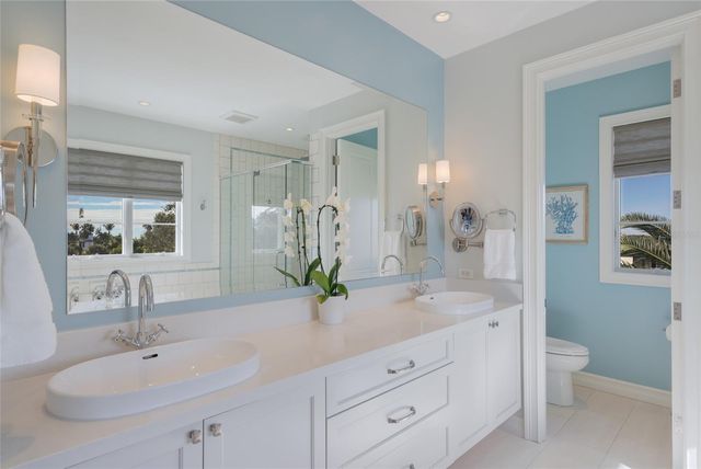 750 SIESTA KEY CIRCLE, Sarasota, FL 34242