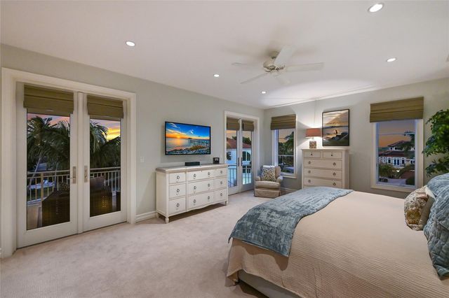 750 SIESTA KEY CIRCLE, Sarasota, FL 34242