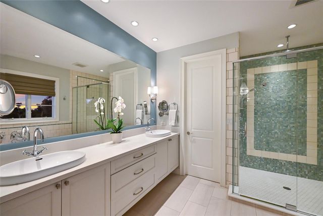 750 SIESTA KEY CIRCLE, Sarasota, FL 34242