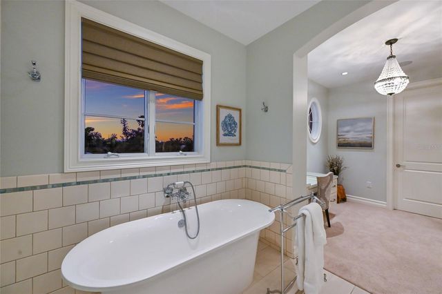 750 SIESTA KEY CIRCLE, Sarasota, FL 34242