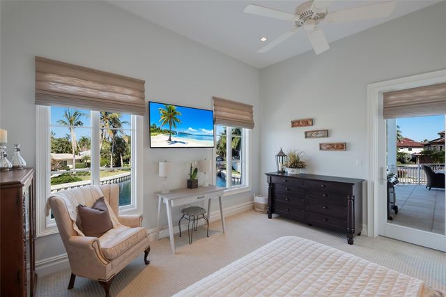 750 SIESTA KEY CIRCLE, Sarasota, FL 34242