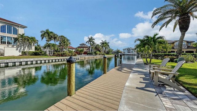 750 SIESTA KEY CIRCLE, Sarasota, FL 34242