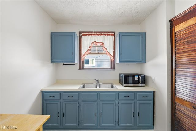 3774 W 135th Street, Cleveland, OH 44111