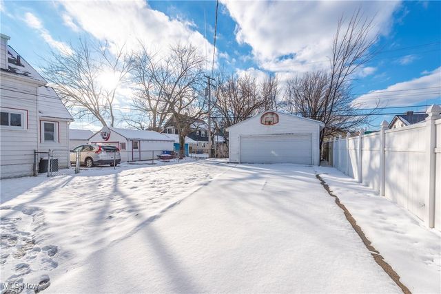 3774 W 135th Street, Cleveland, OH 44111