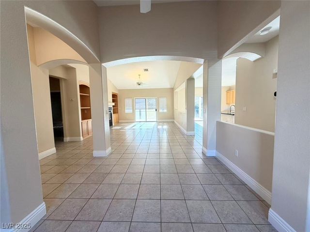 2295 Tedesca Drive, Henderson, NV 89052