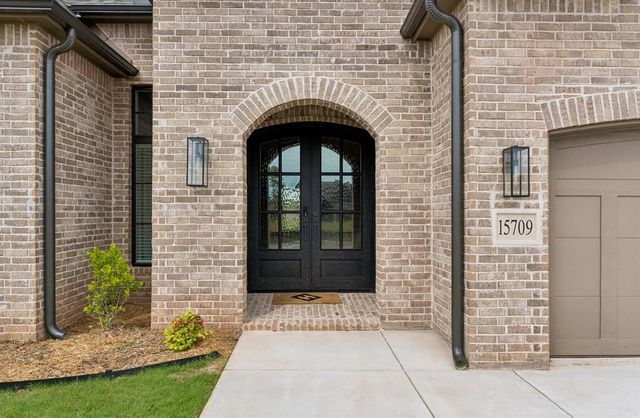15709 Paterson Avenue, Oklahoma City, OK 73078