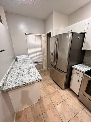 8674 HUNTERS KEY CIRCLE, Tampa, FL 33647