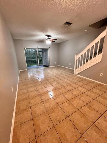 8674 HUNTERS KEY CIRCLE, Tampa, FL 33647