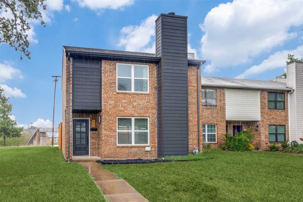301 Towne House Lane, Richardson, TX 75081