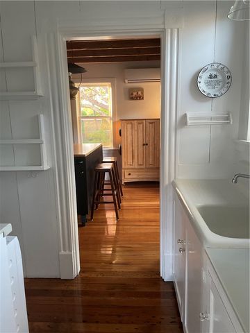 36 Windsor Street, Jamestown, RI 02835