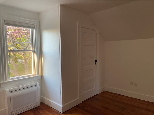 36 Windsor Street, Jamestown, RI 02835