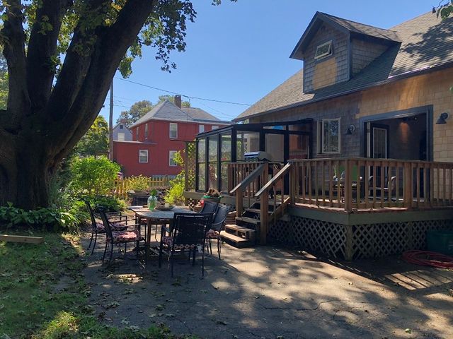 36 Windsor Street, Jamestown, RI 02835