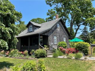 36 Windsor Street, Jamestown, RI 02835