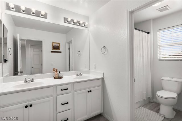 225 Moonshot Street, Henderson, NV 89074