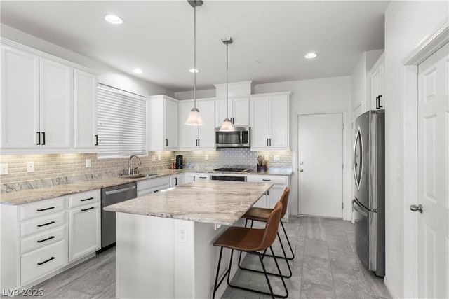 225 Moonshot Street, Henderson, NV 89074