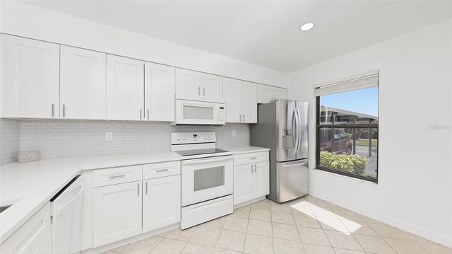 6050 28TH STREET W, Bradenton, FL 34207