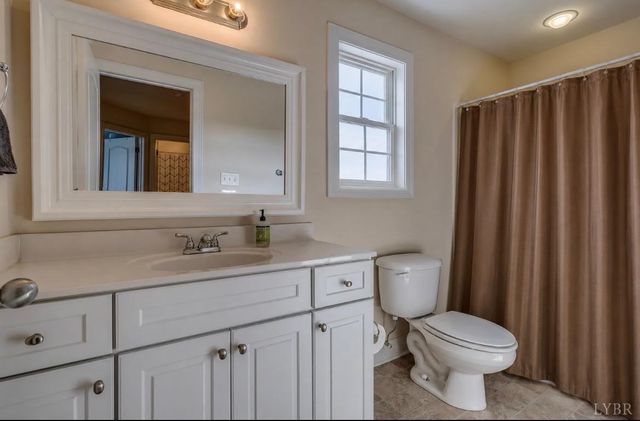 1093 Cranberry Court, Moneta, VA 24121