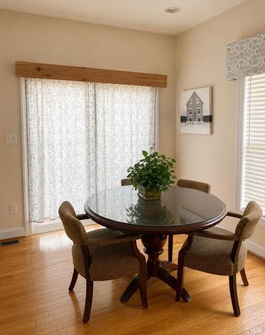1093 Cranberry Court, Moneta, VA 24121