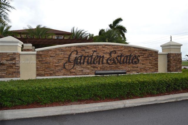 15444 SW 119th Ter, Miami, FL 33196
