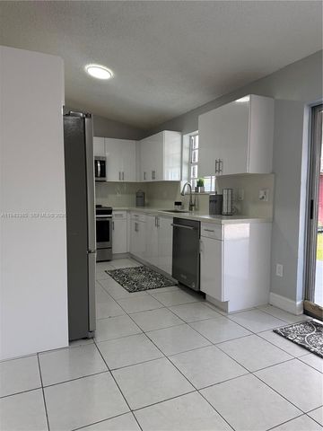 14285 SW 287th St, Homestead, FL 33033