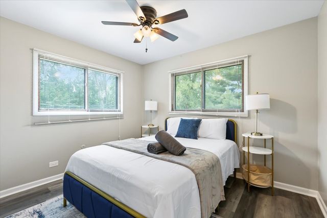 33W067 Bonnie Street, St. Charles, IL 60174