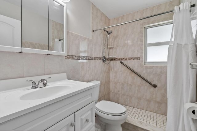 3060 MERIDIAN Way N 8, Palm Beach Gardens, FL 33410