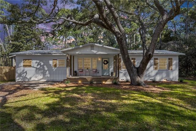 410 Bienville Boulevard, Dauphin Island, AL 36528