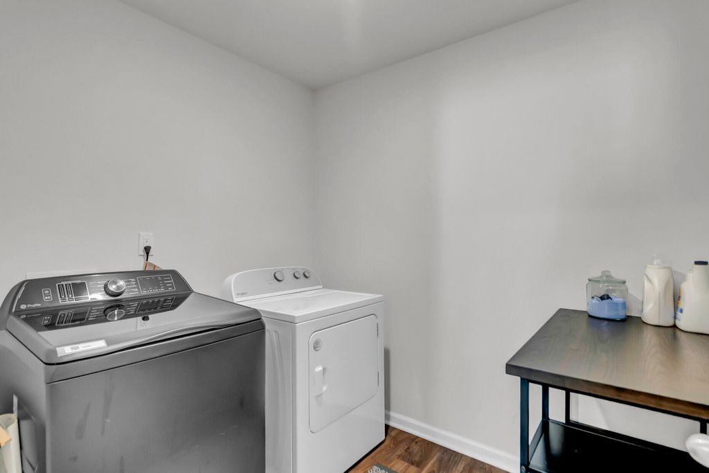 Image 21 of property listing at 105 Clear Tide Drive, Summerville, SC 29486