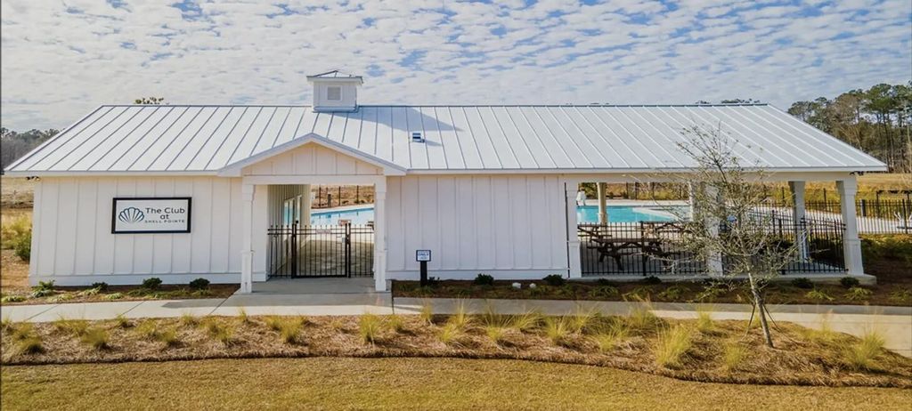 Image 46 of property listing at 105 Clear Tide Drive, Summerville, SC 29486
