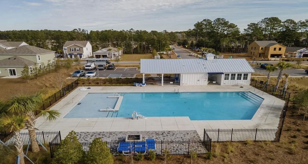 Image 47 of property listing at 105 Clear Tide Drive, Summerville, SC 29486