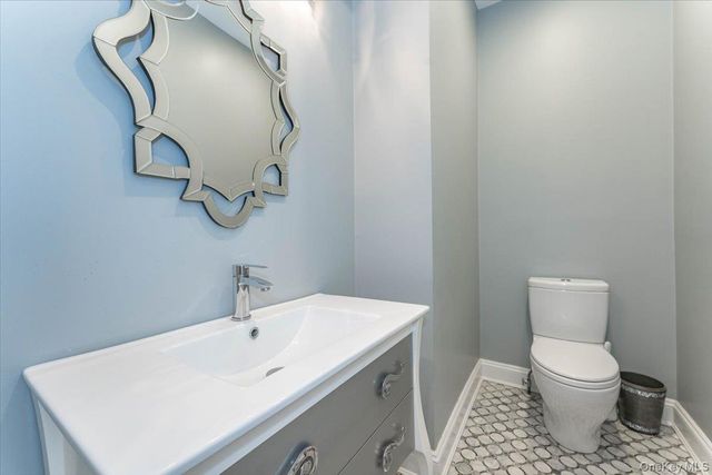 266 Rockaway Turnpike, Cedarhurst, NY 11516
