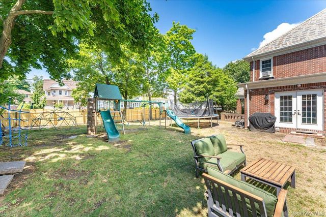 266 Rockaway Turnpike, Cedarhurst, NY 11516