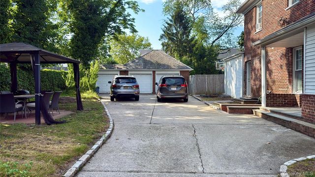 266 Rockaway Turnpike, Cedarhurst, NY 11516