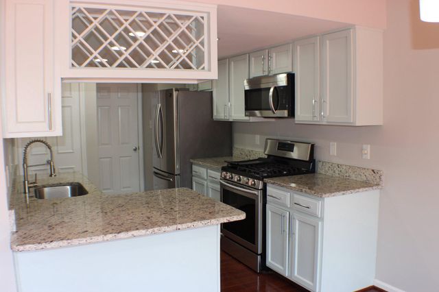 3869 WAYTHORN PL, Fairfax, VA 22033