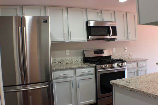 3869 WAYTHORN PL, Fairfax, VA 22033