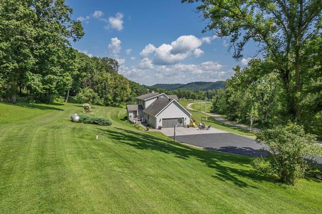 26934 Meadowlark Lane, Richland Center, WI 53581