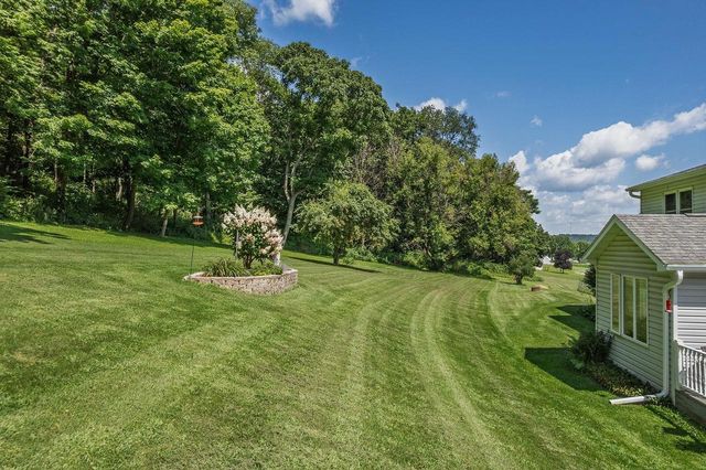 26934 Meadowlark Lane, Richland Center, WI 53581